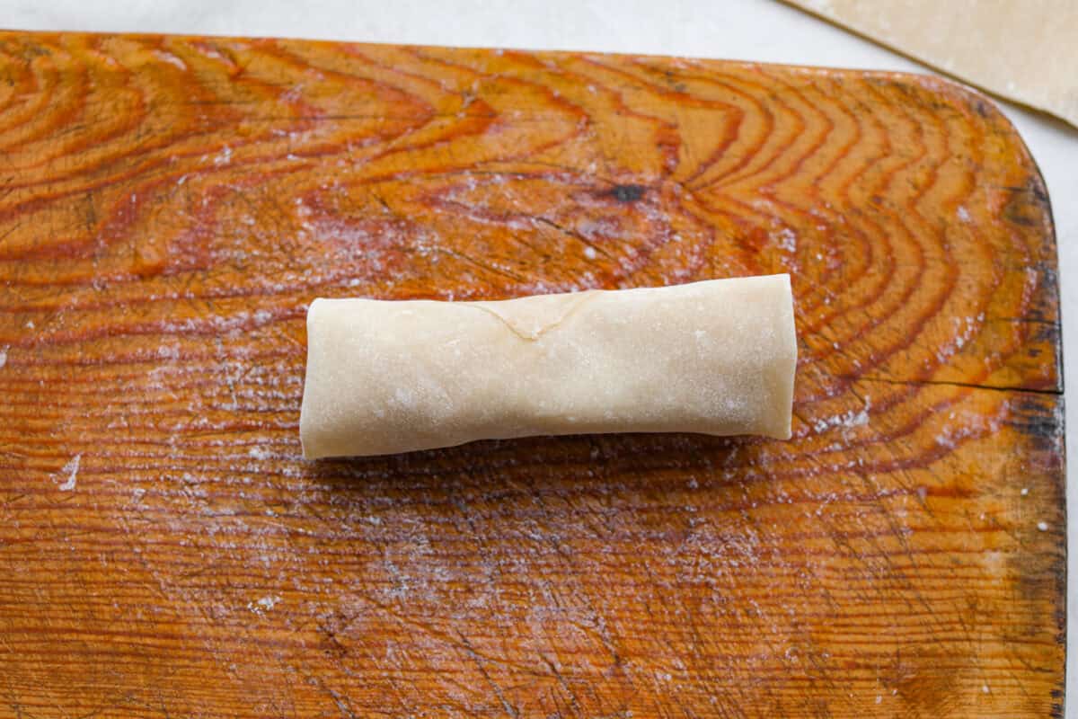 Crack chicken egg roll all wrapped and ready to go in the air fryer. 