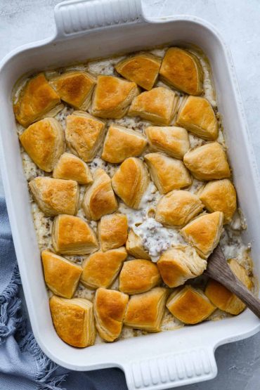 Super Easy Biscuits and Gravy Casserole